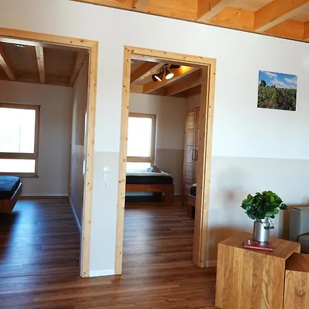 Apartment Weinbergshof Rickel *